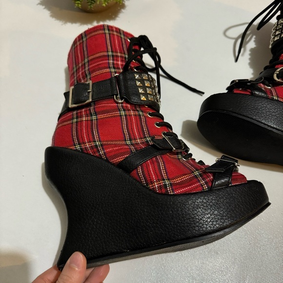 Demonic Red Plaid Tartan Wedge Peep Toe Lace Up Shoes Grunge Punk Gothic Size 7 - Picture 3 of 12